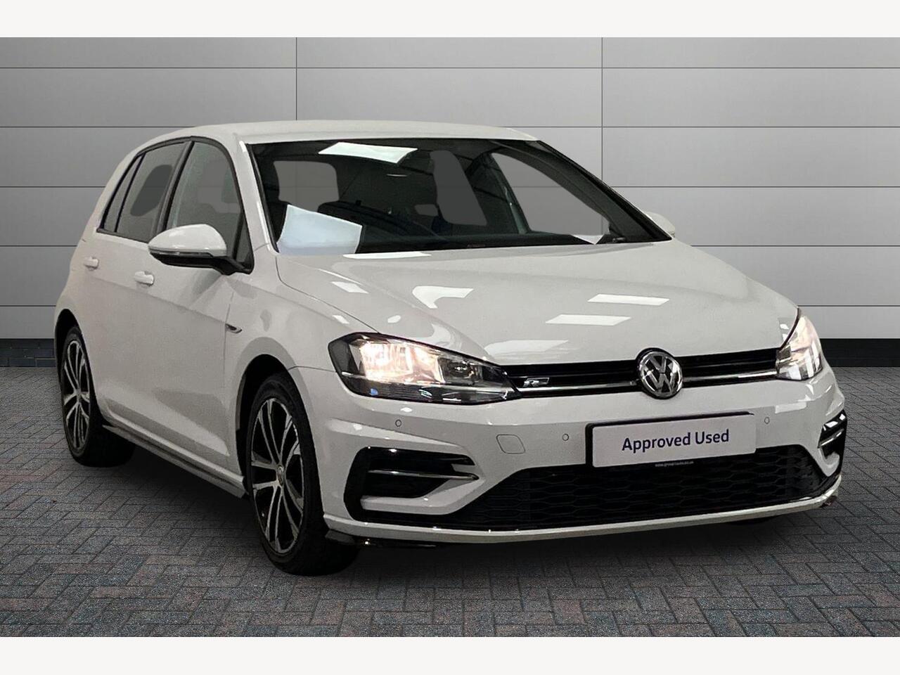 Main listing image - Volkswagen Golf