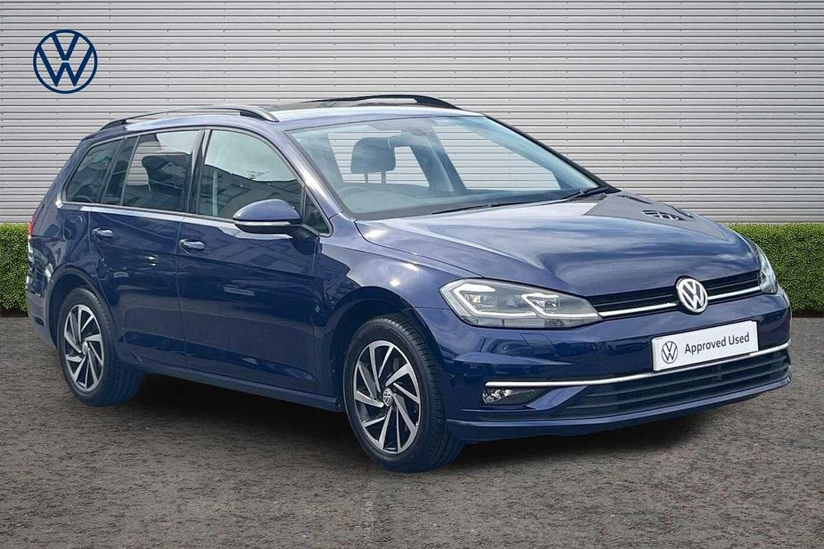 Main listing image - Volkswagen Golf