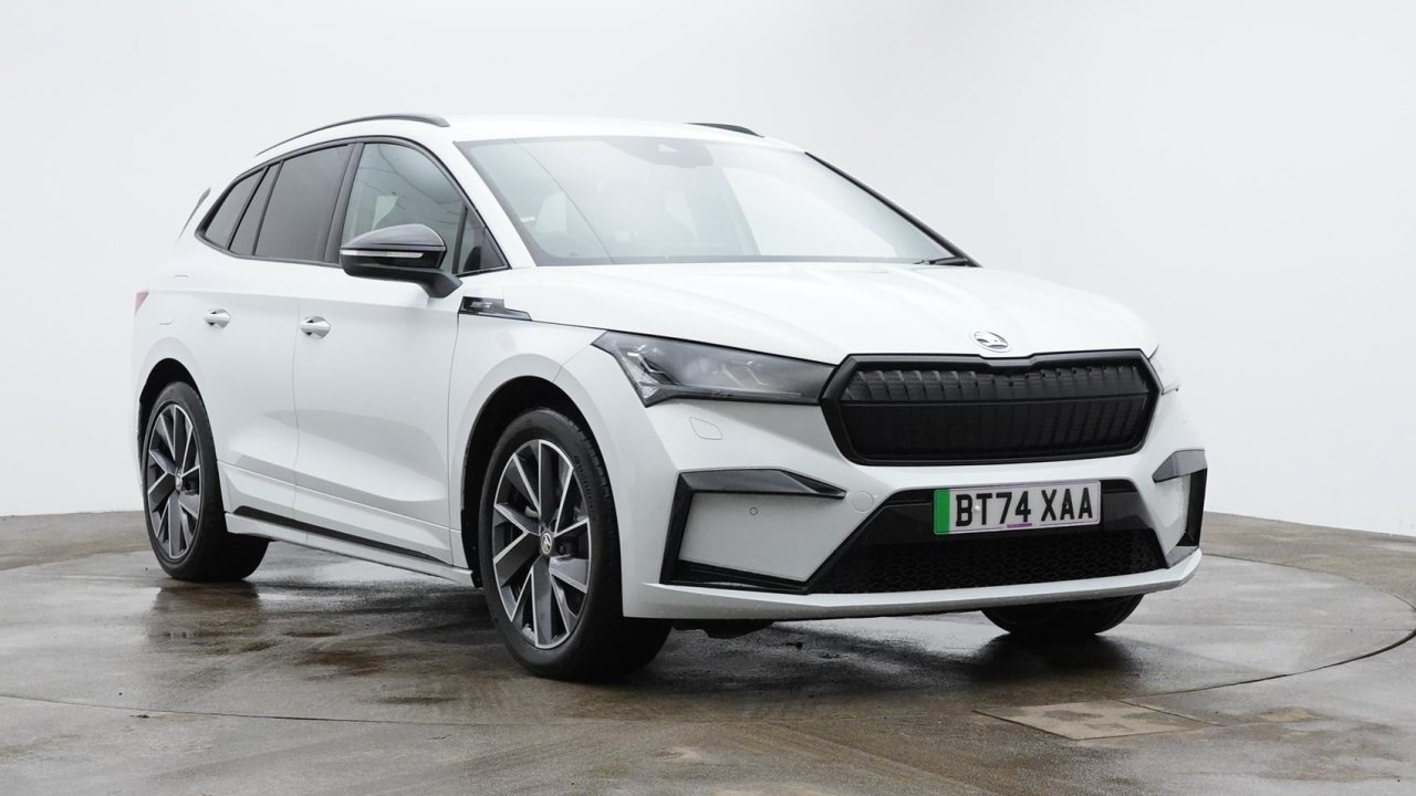 Main listing image - Skoda Enyaq