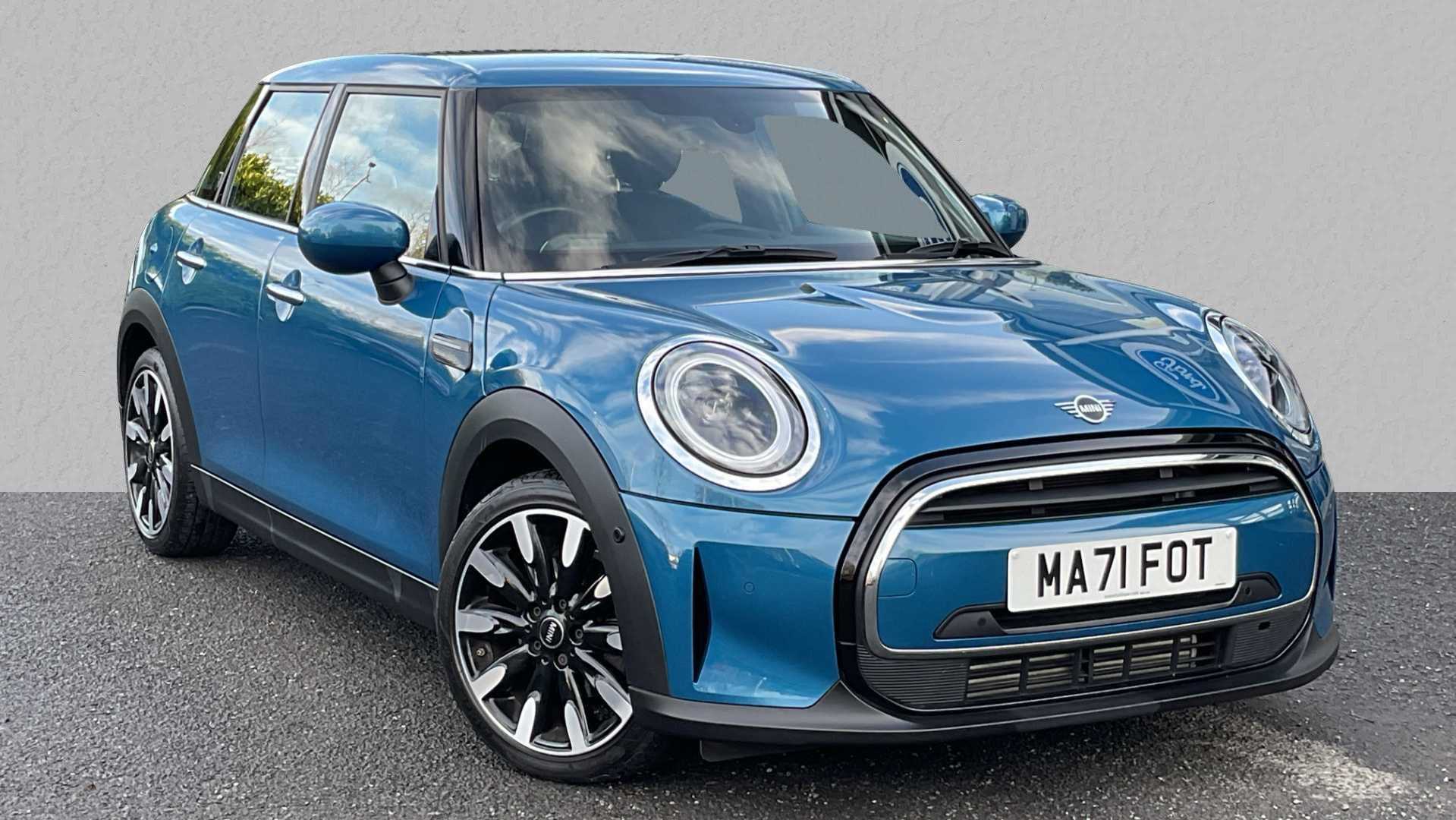 Main listing image - MINI Hatchback 5dr