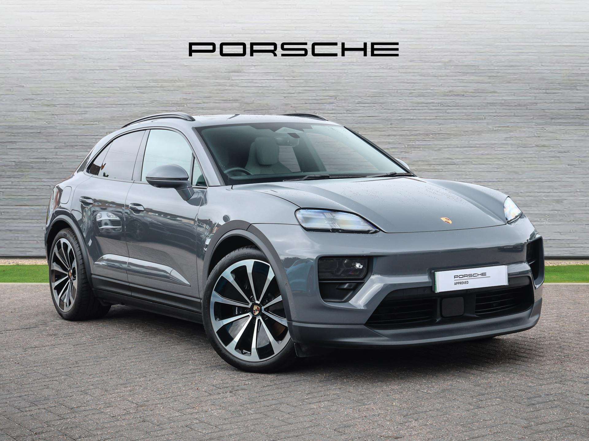 Main listing image - Porsche Macan