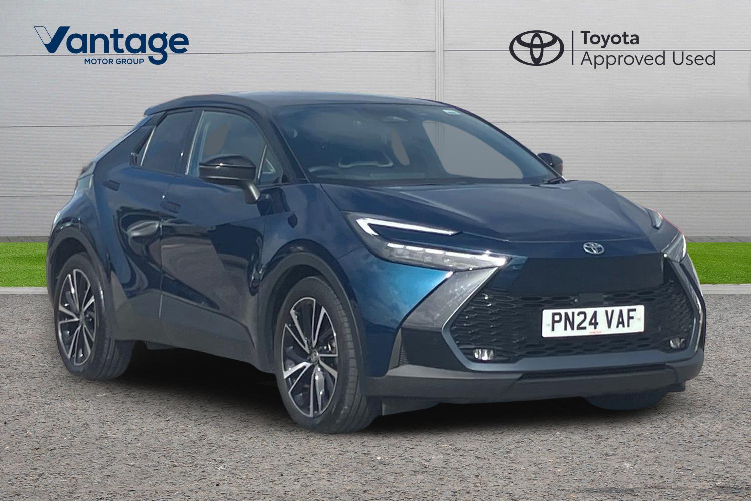 Main listing image - Toyota C-HR