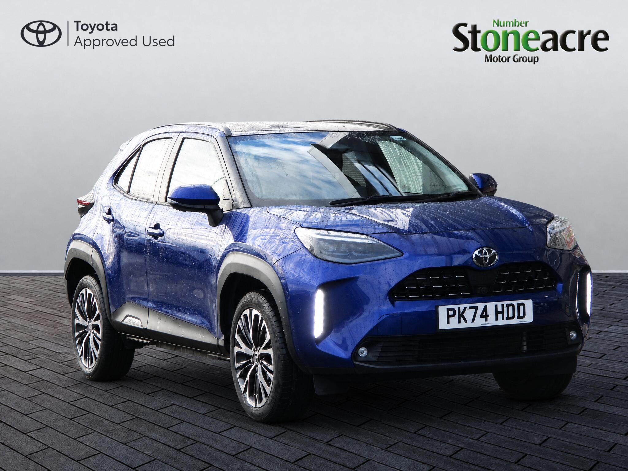 Main listing image - Toyota Yaris Cross