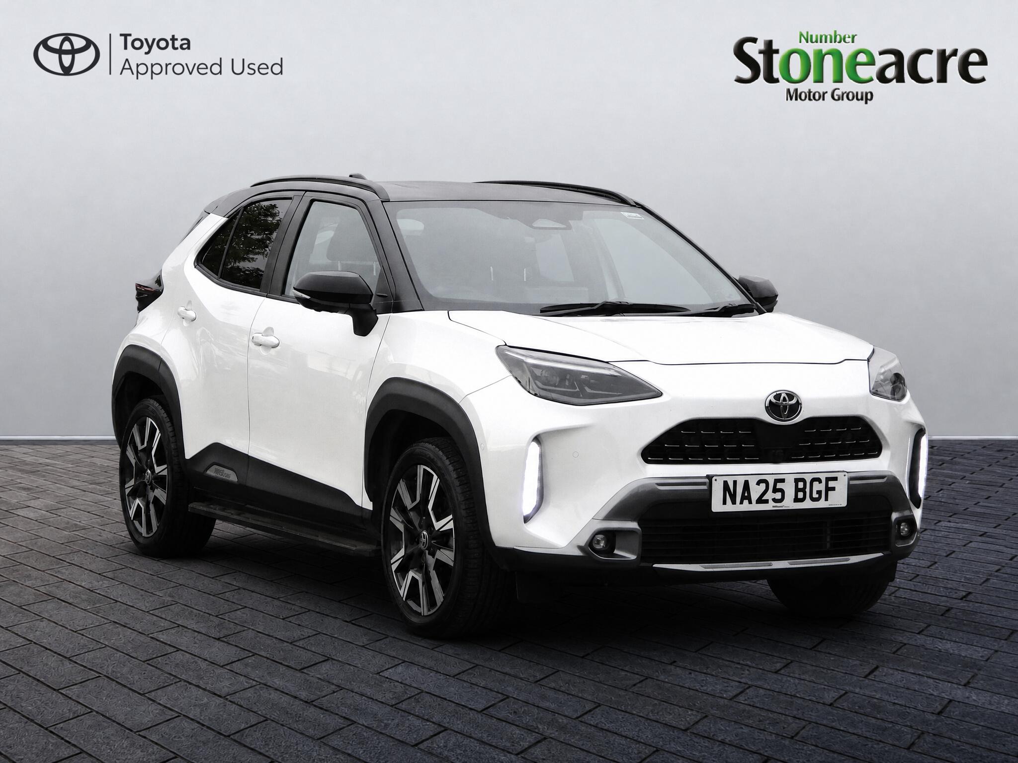 Main listing image - Toyota Yaris Cross