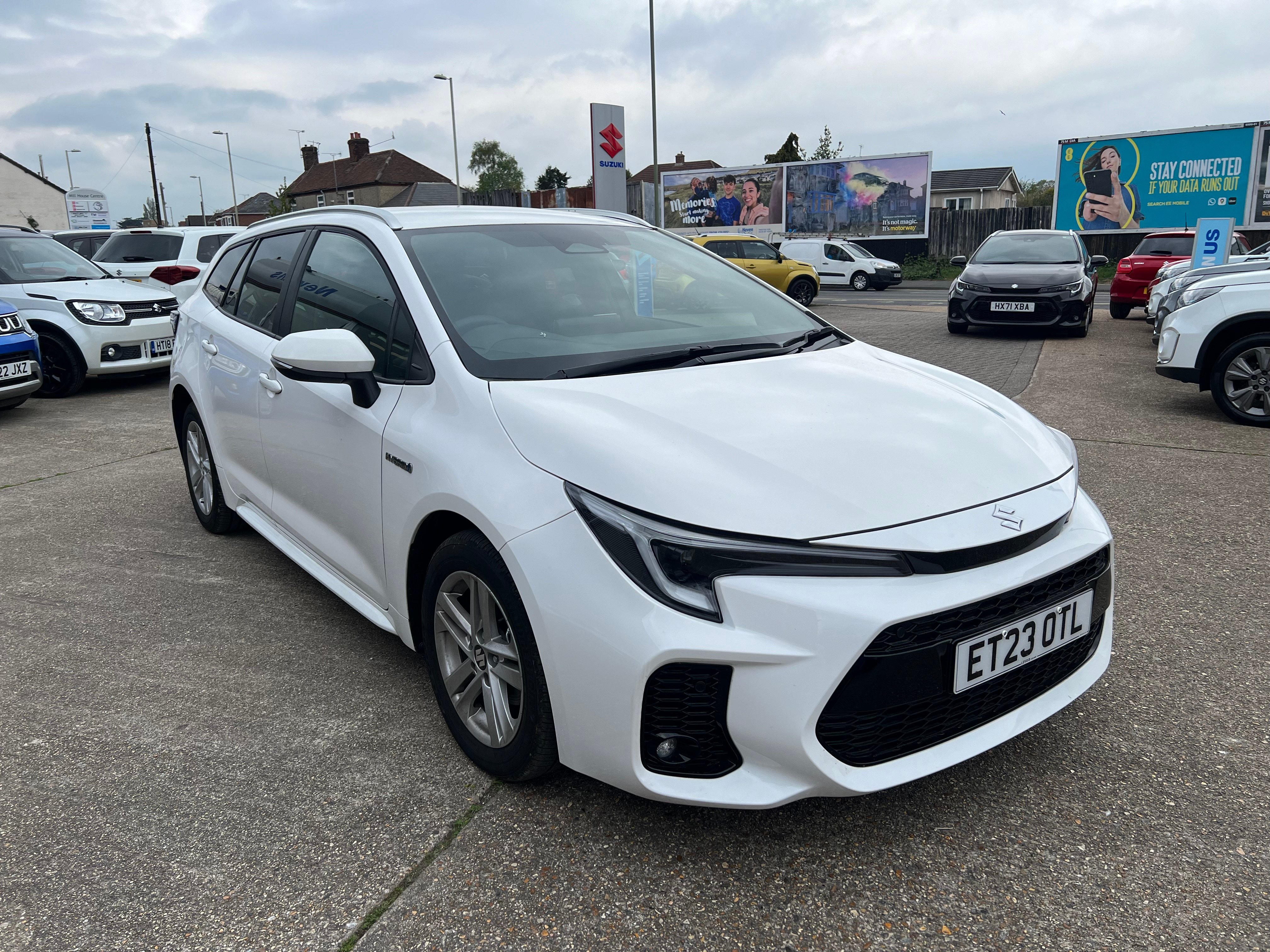 Main listing image - Suzuki Swace
