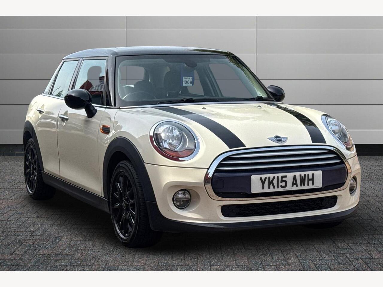 Main listing image - MINI Hatchback 5dr