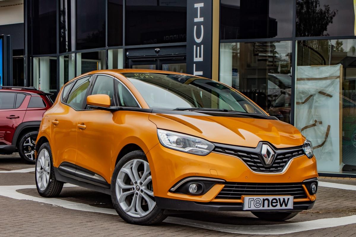 Main listing image - Renault Scenic