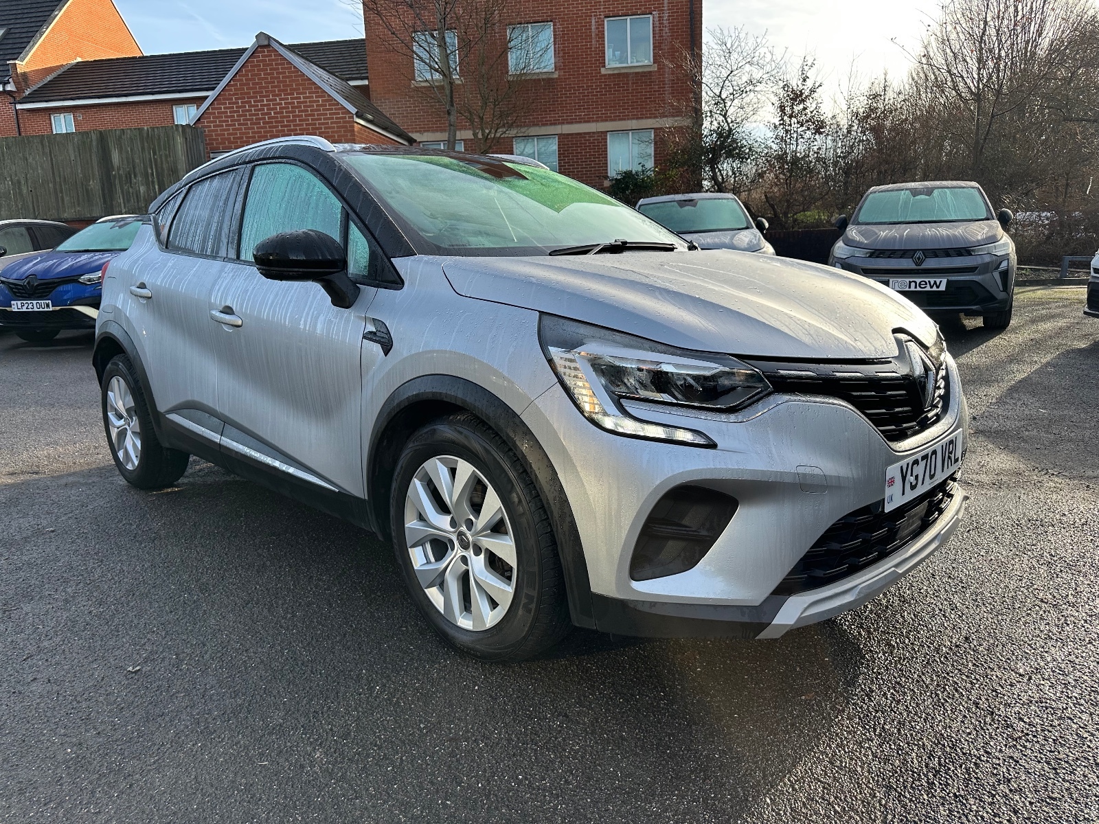 Main listing image - Renault Captur