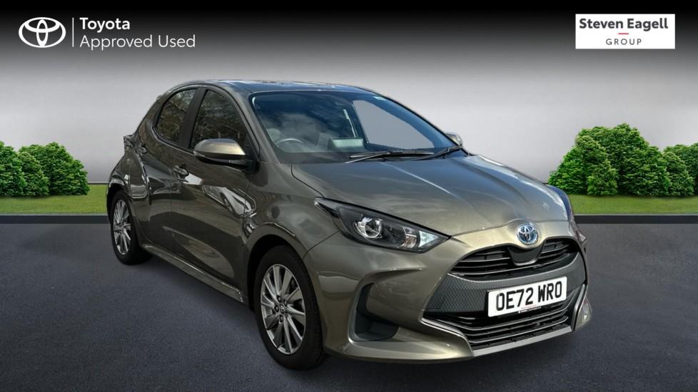 Main listing image - Toyota Yaris