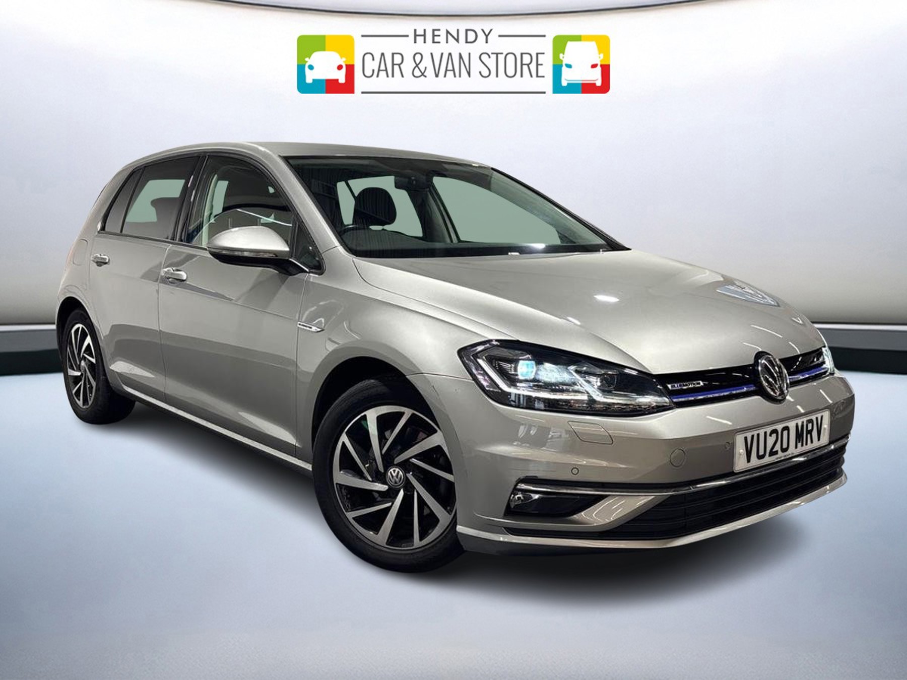 Main listing image - Volkswagen Golf