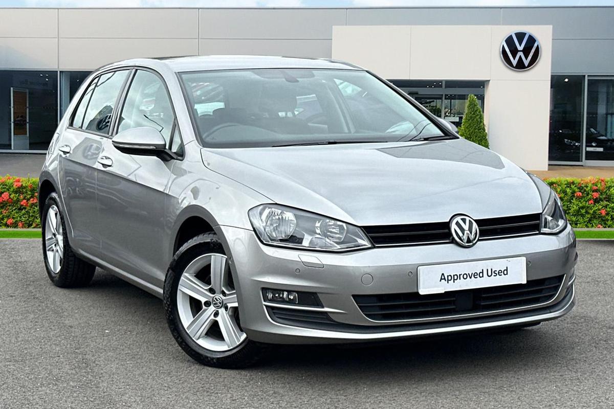 Main listing image - Volkswagen Golf
