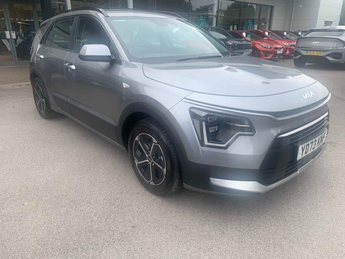 Main listing image - Kia Niro