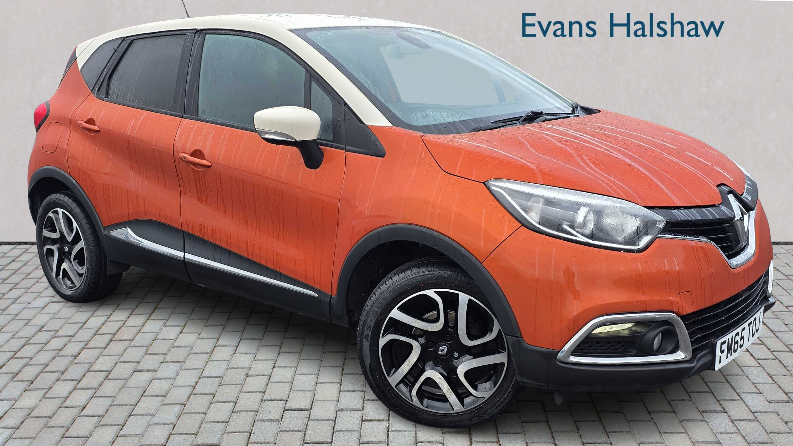 Main listing image - Renault Captur