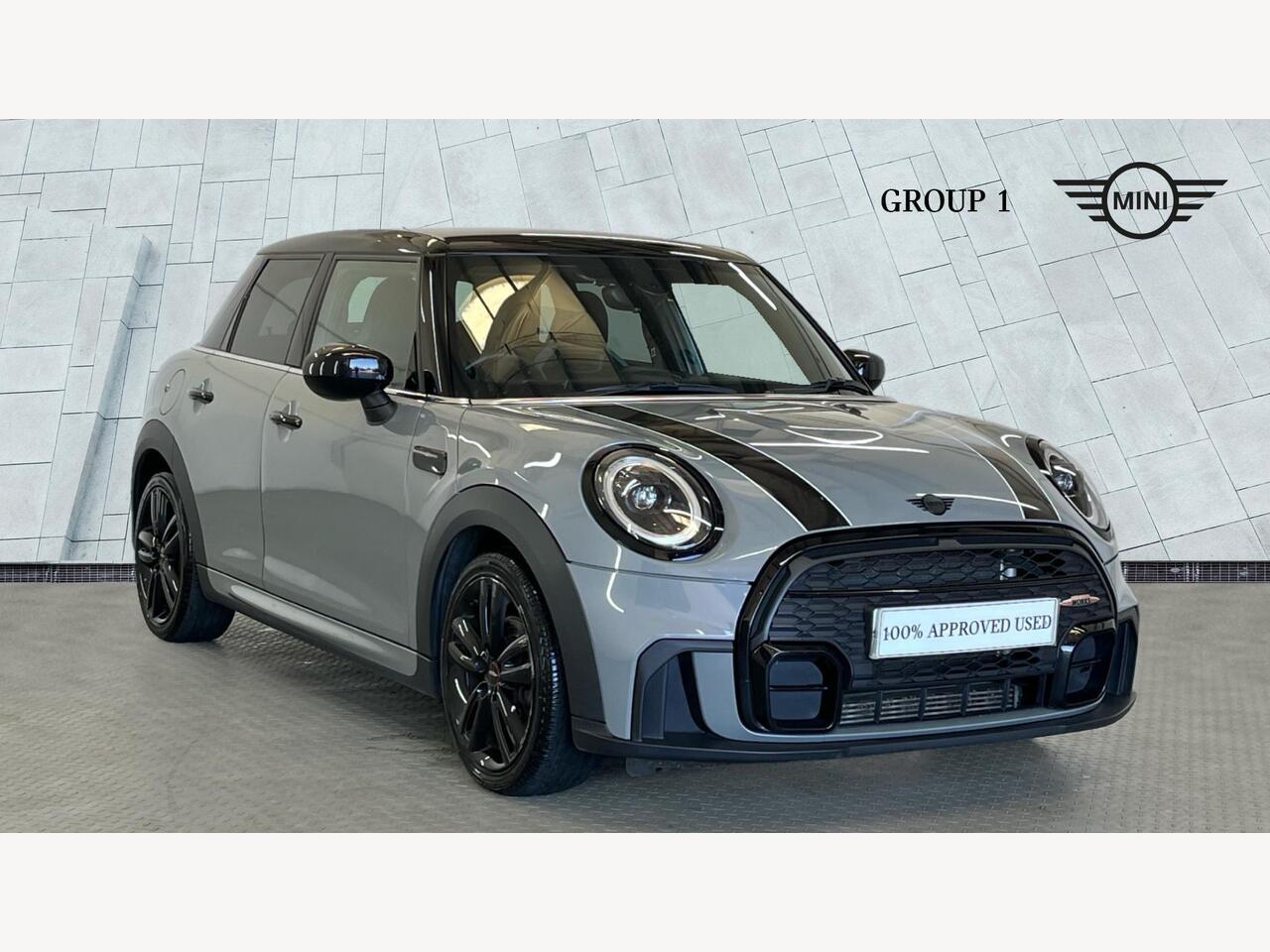Main listing image - MINI Hatchback 5dr