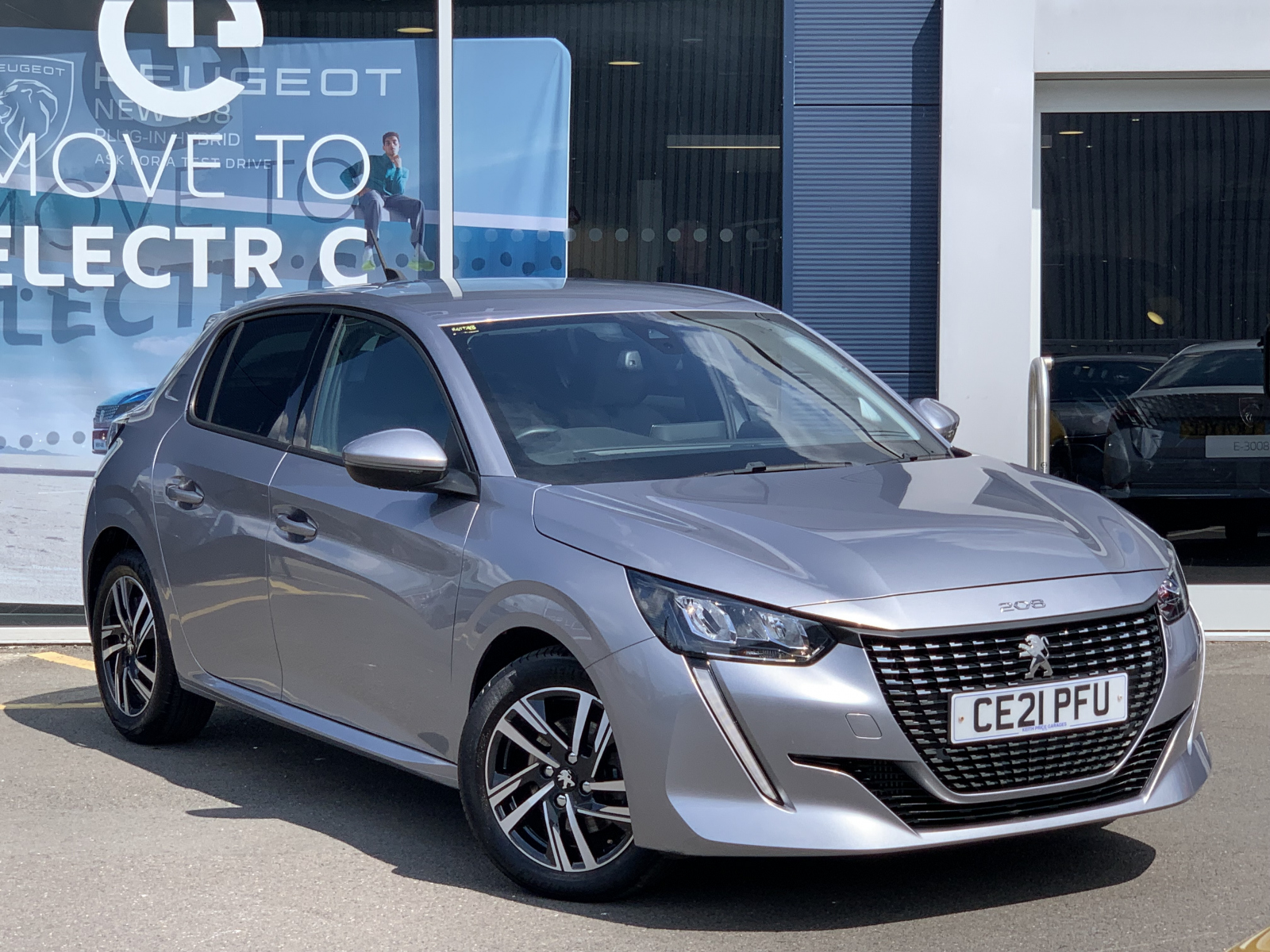 Main listing image - Peugeot 208