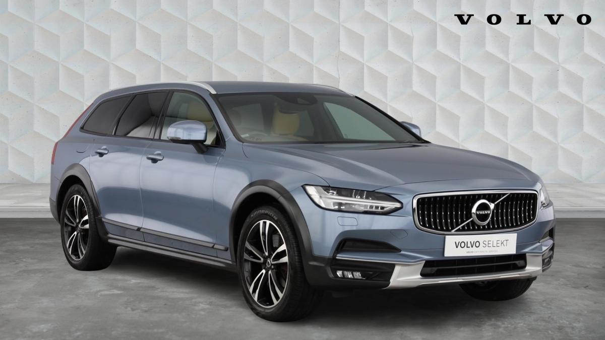 Main listing image - Volvo V90 Cross Country