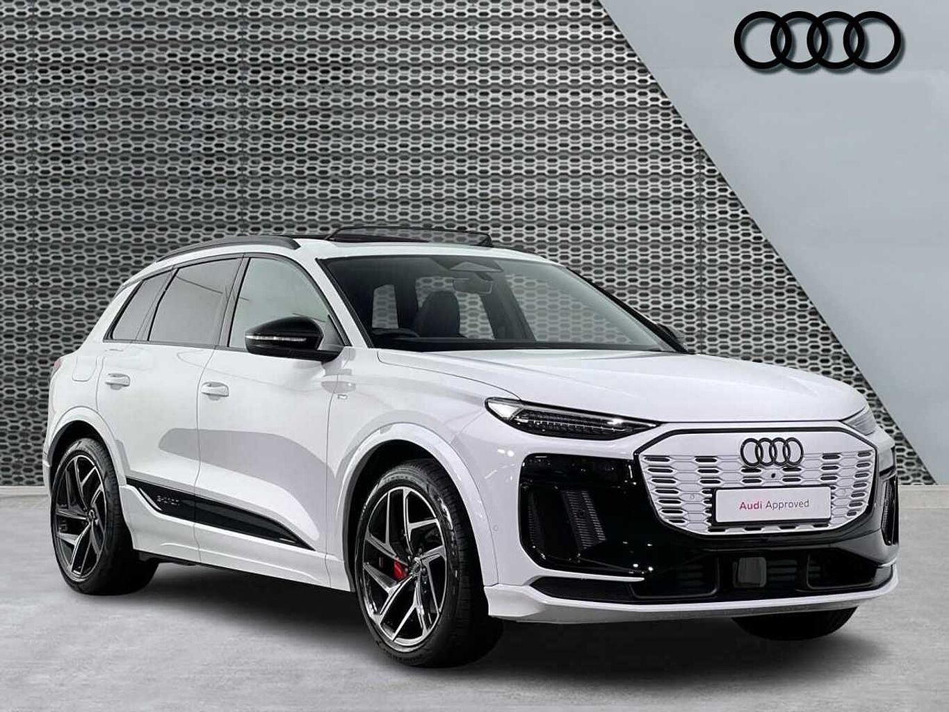 Main listing image - Audi Q6