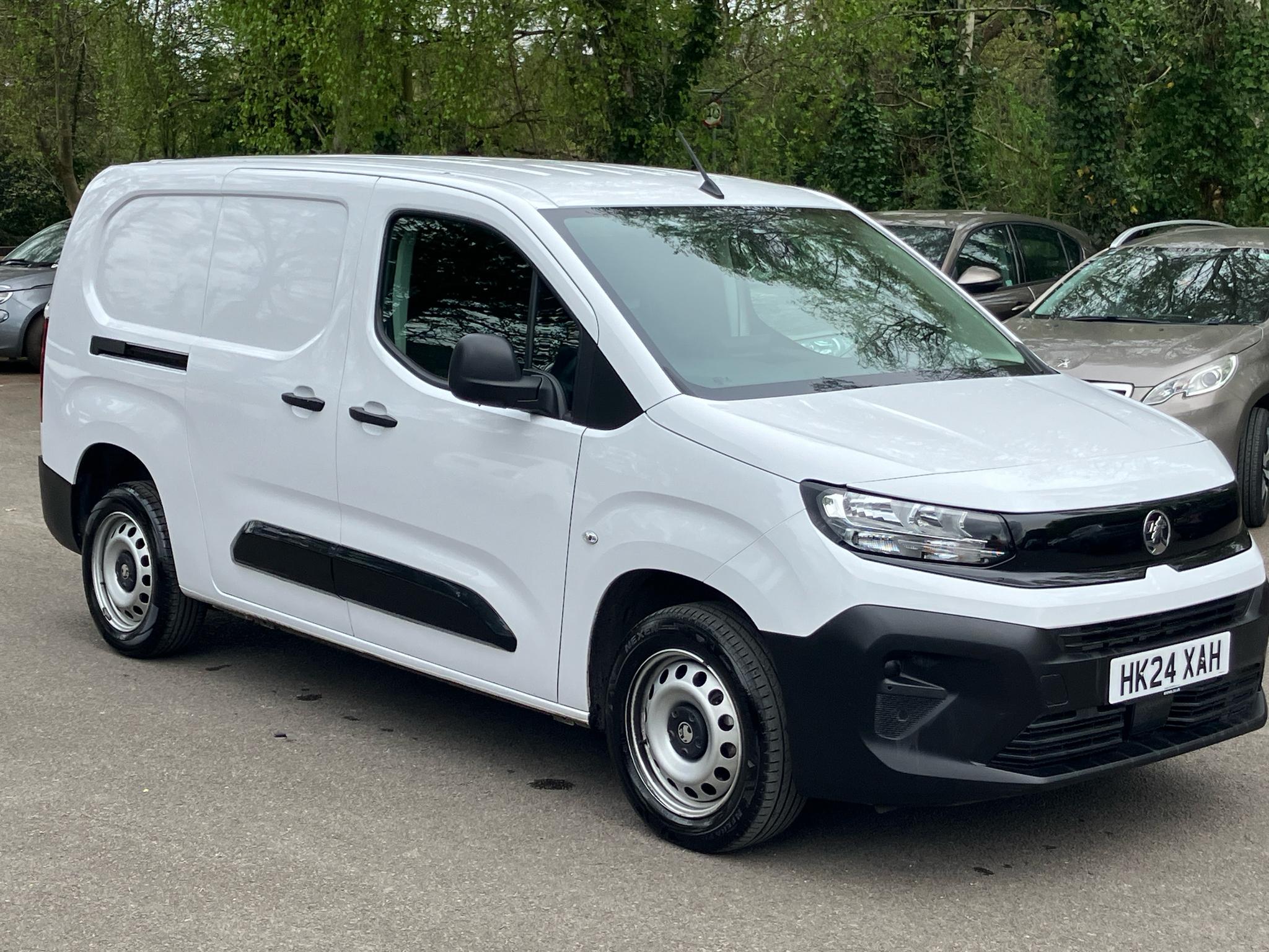 Main listing image - Vauxhall Combo Cargo