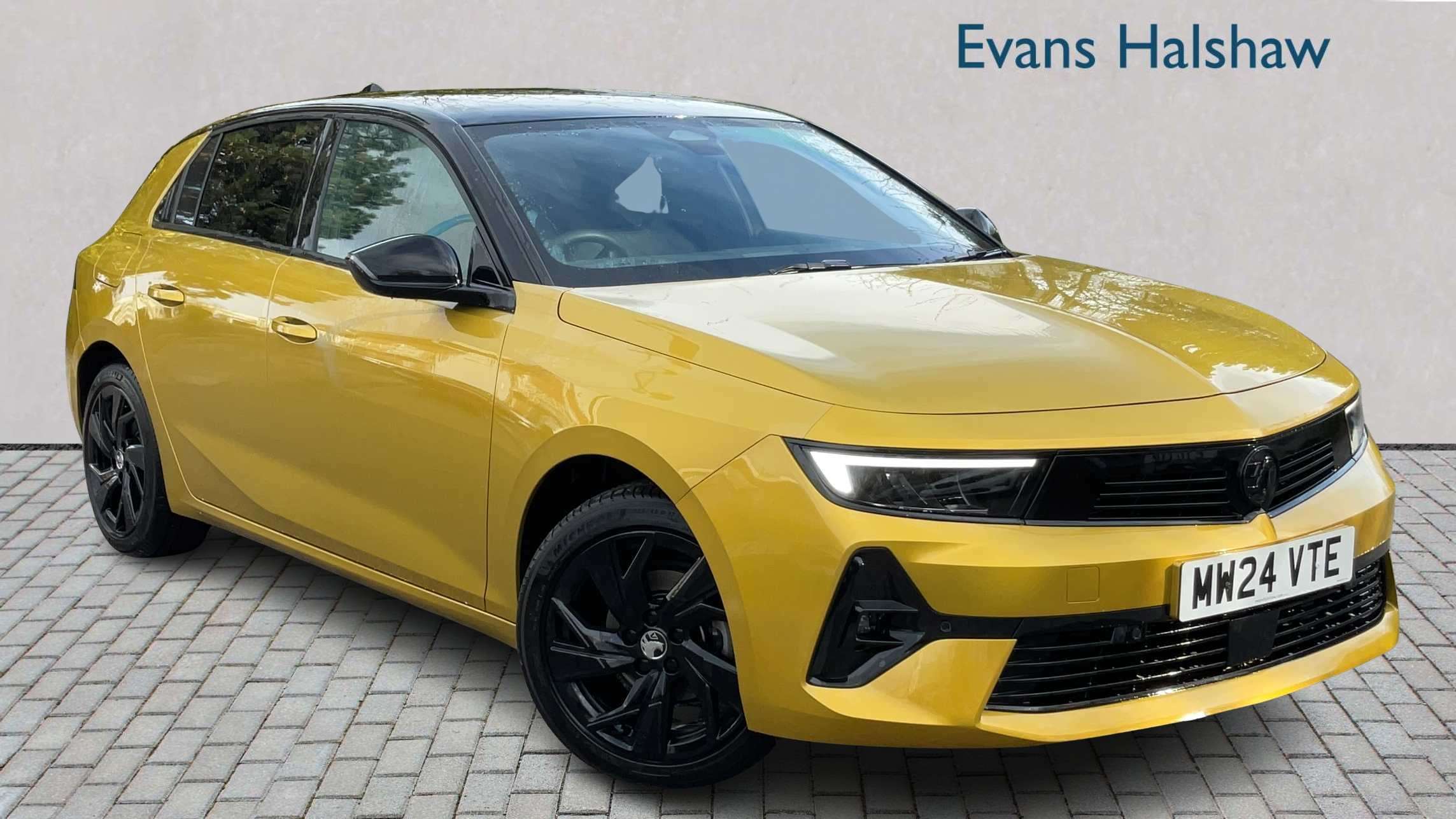 Main listing image - Vauxhall Astra