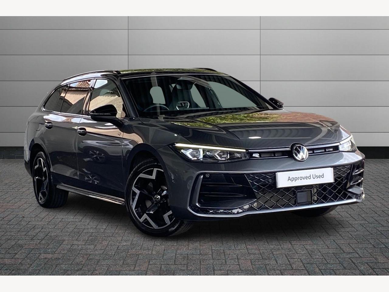 Main listing image - Volkswagen Passat Estate