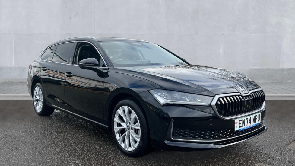 Main listing image - Skoda Superb Estate