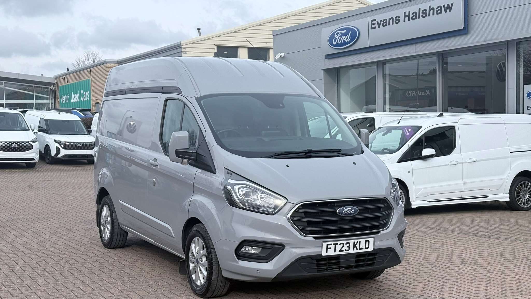 Main listing image - Ford Transit Custom