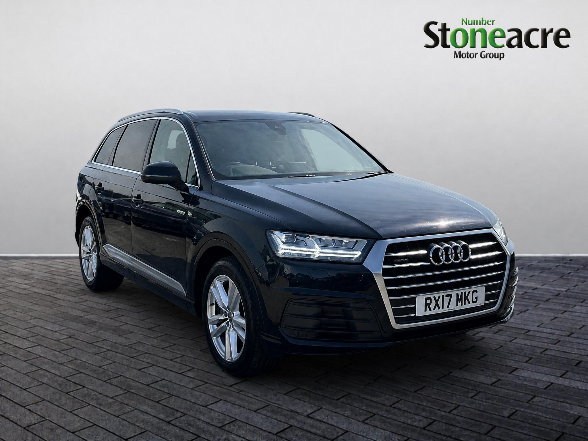 Main listing image - Audi Q7