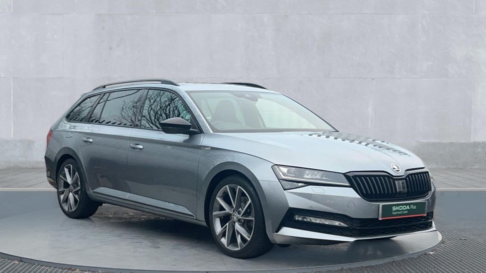 Main listing image - Skoda Superb