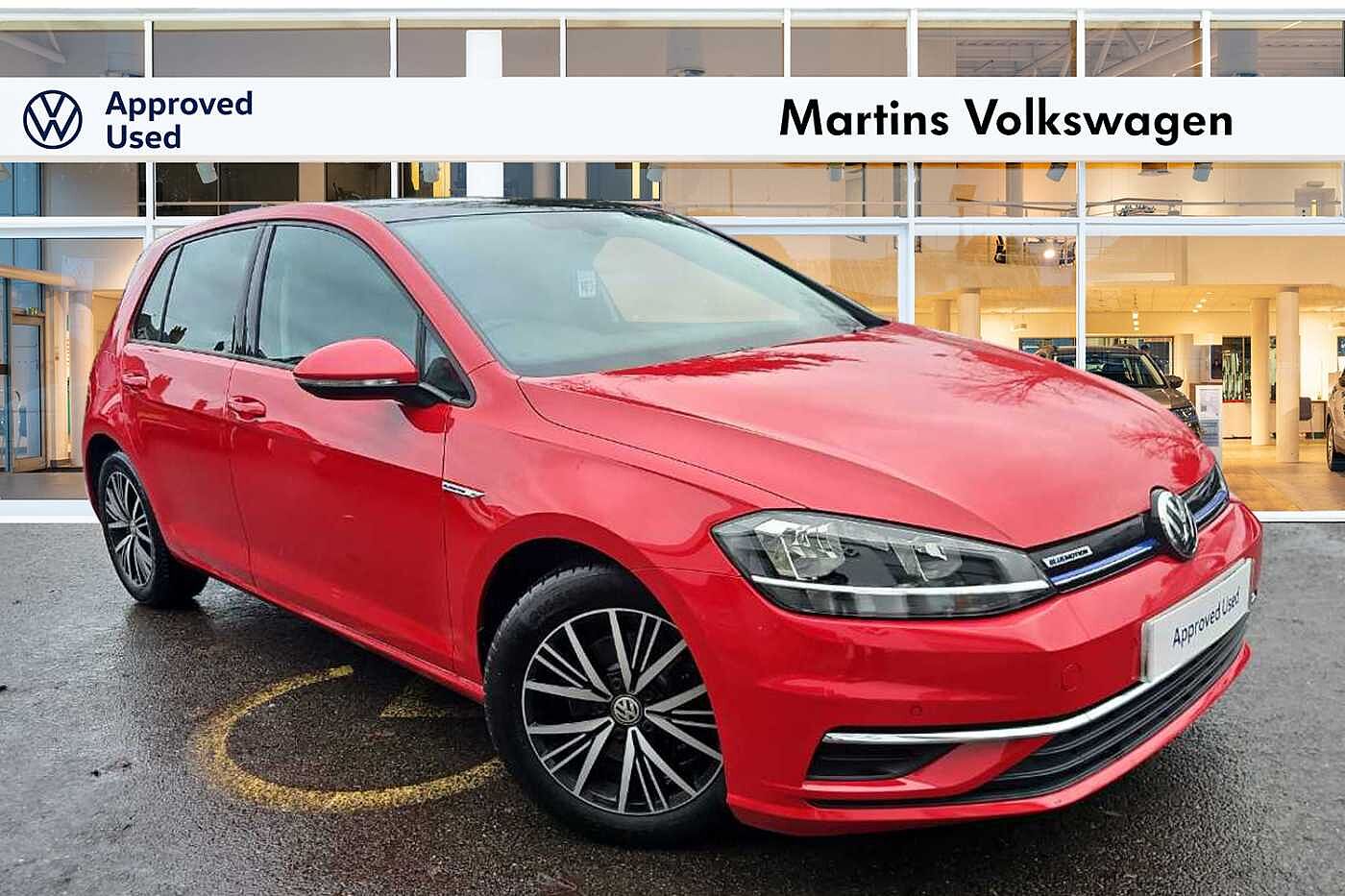 Main listing image - Volkswagen Golf
