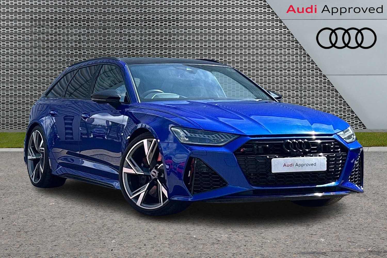 Main listing image - Audi RS6