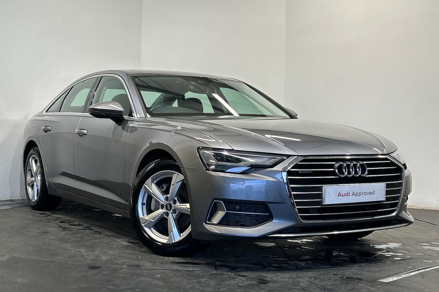 Main listing image - Audi A6