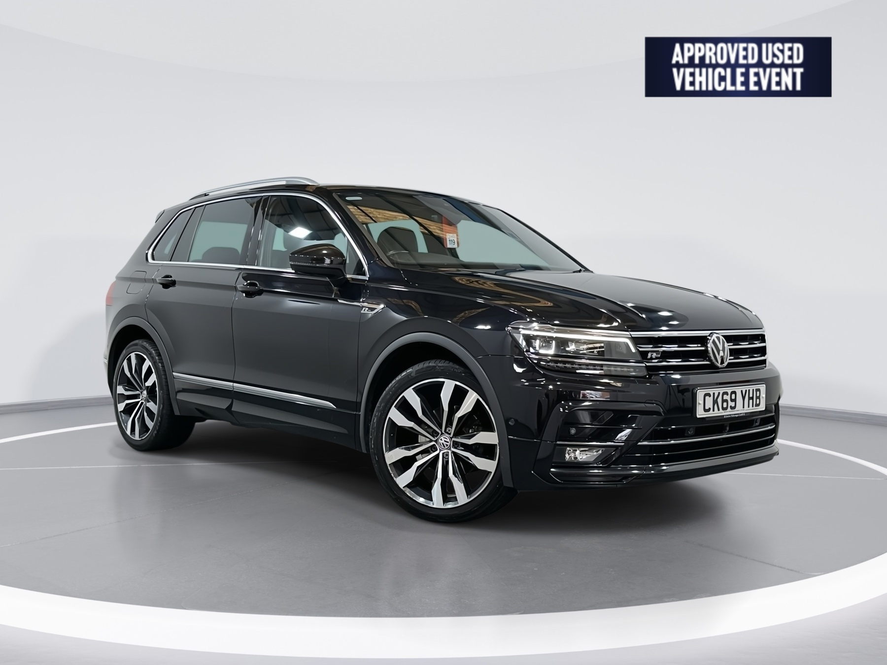 Main listing image - Volkswagen Tiguan