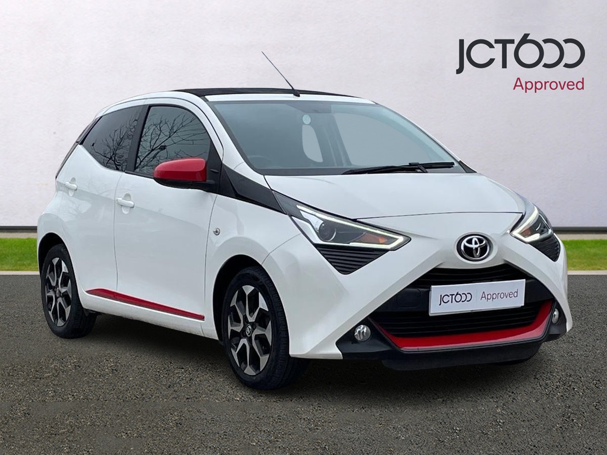 Main listing image - Toyota Aygo