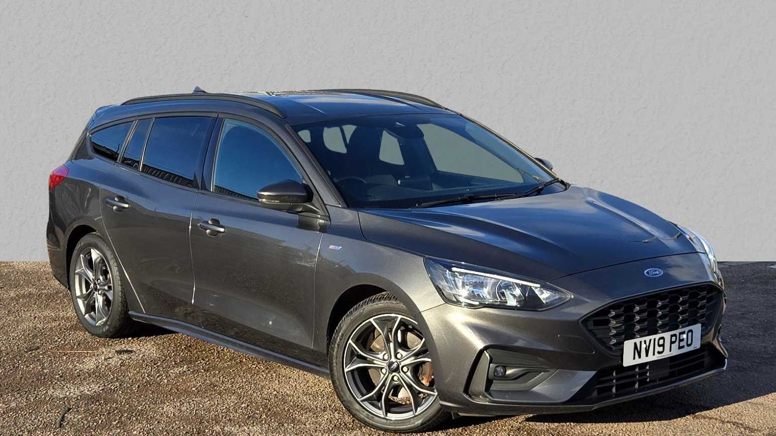 Main listing image - Ford Focus Estate