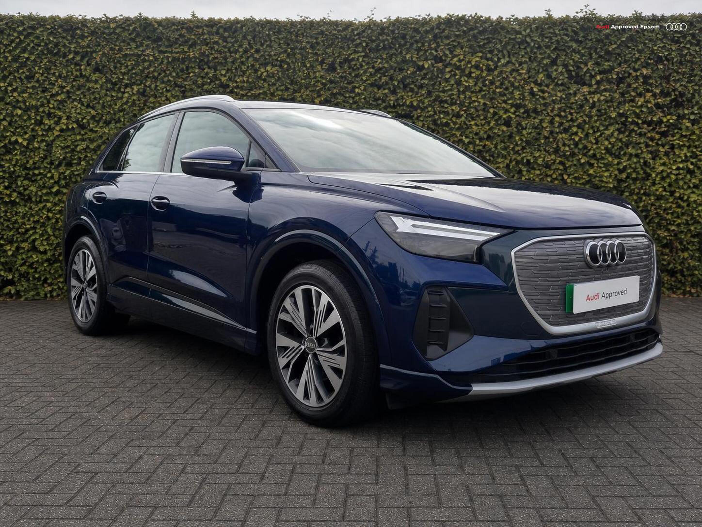 Main listing image - Audi Q4