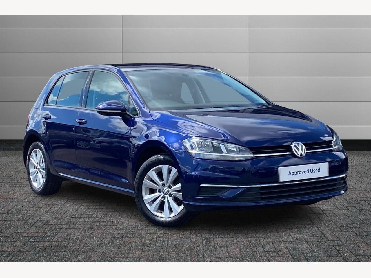 Main listing image - Volkswagen Golf