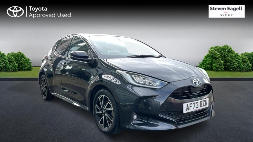 Main listing image - Toyota Yaris