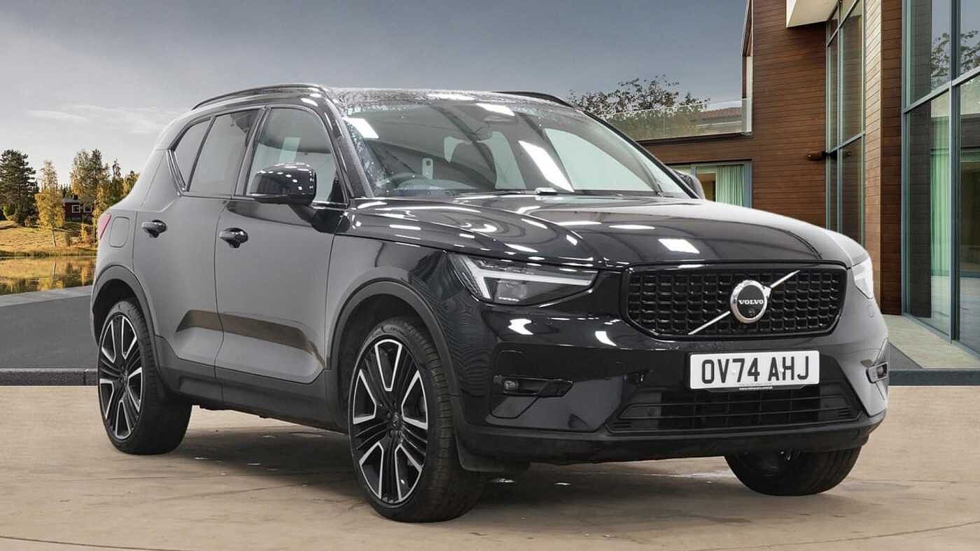 Main listing image - Volvo XC40