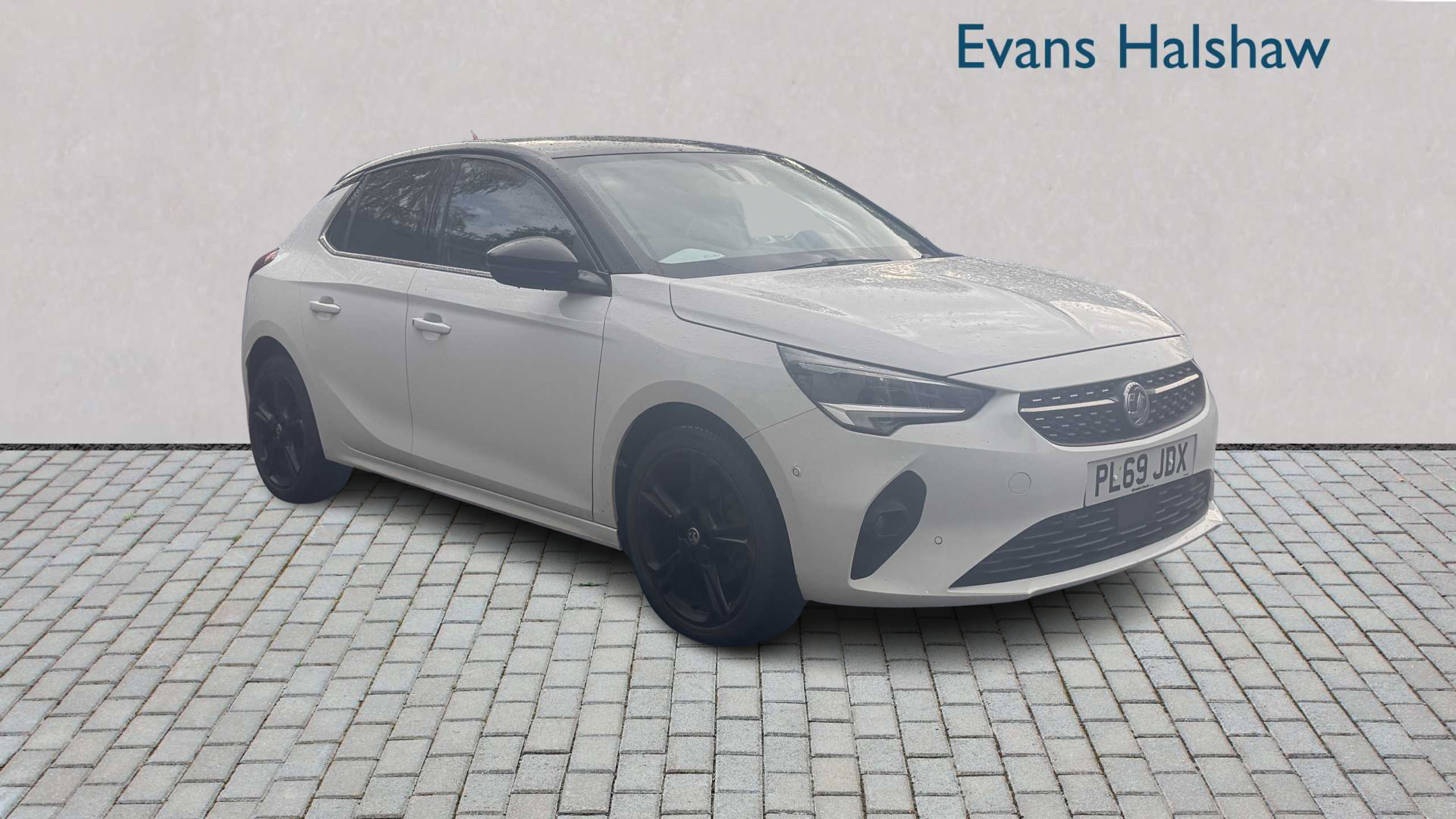 Main listing image - Vauxhall Corsa