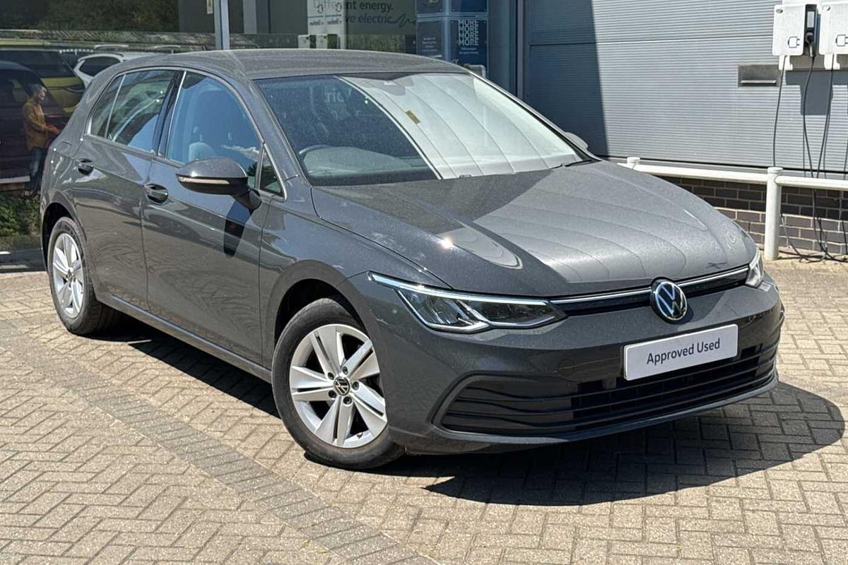 Main listing image - Volkswagen Golf