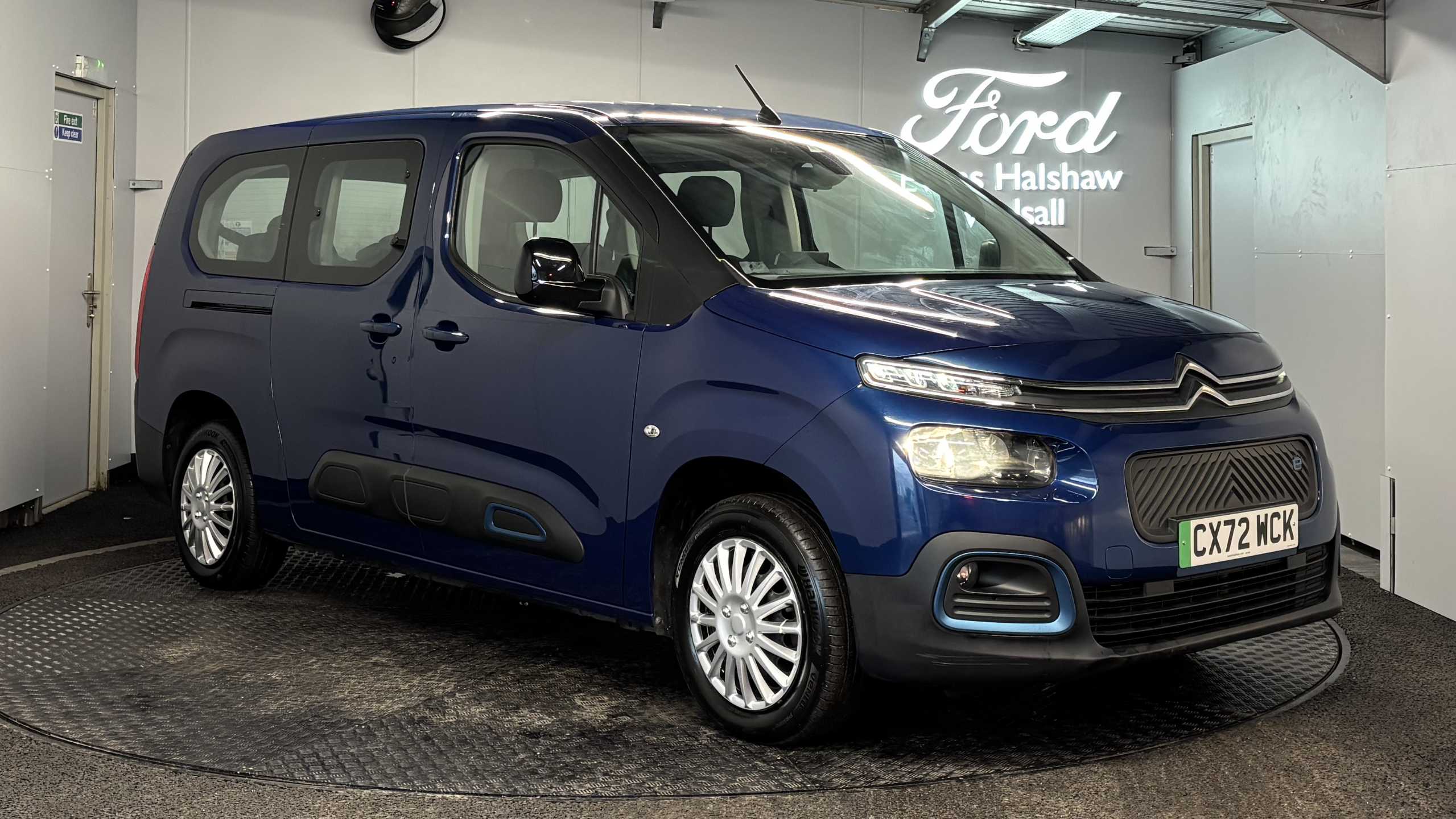 Main listing image - Citroen e-Berlingo