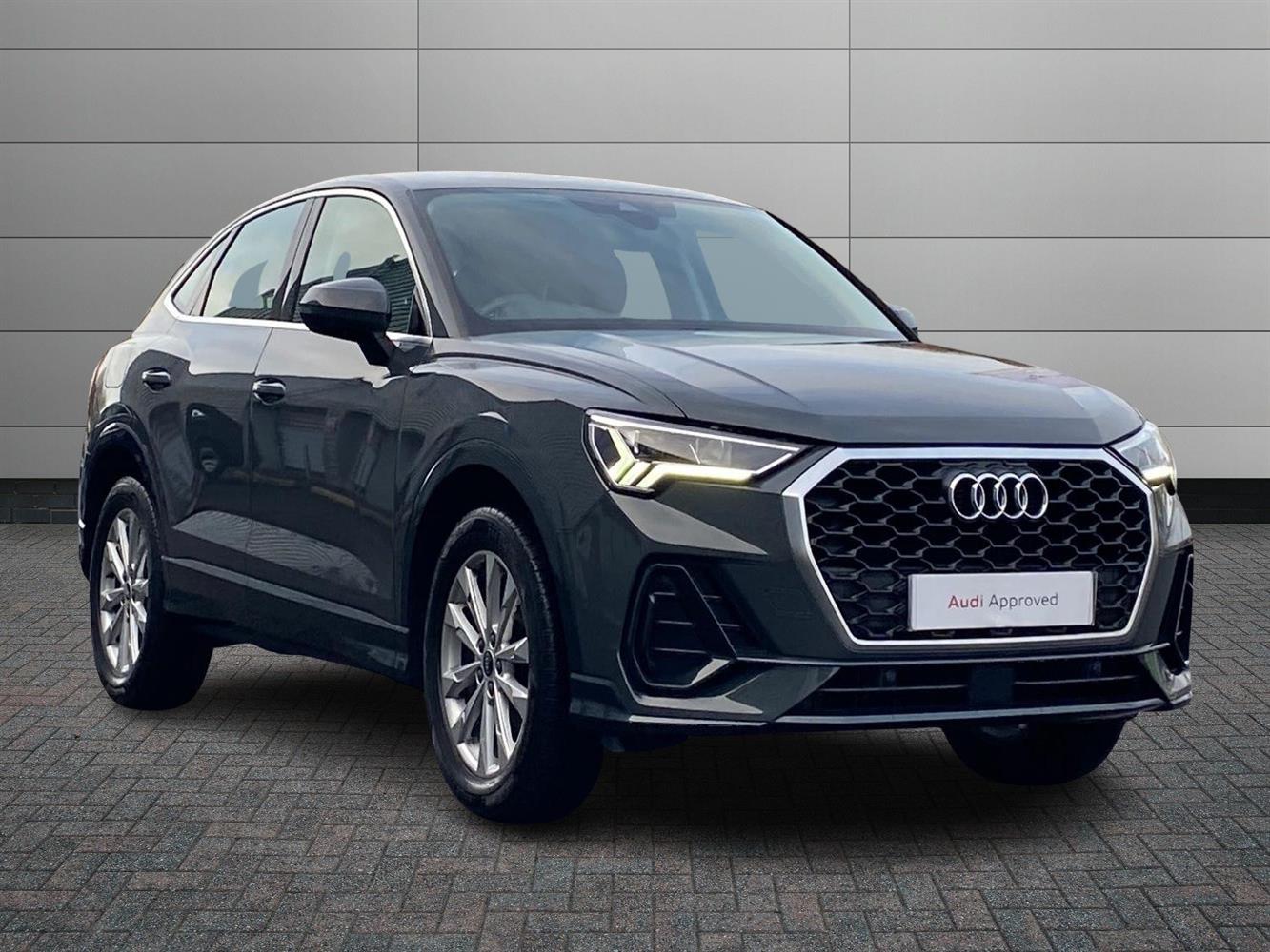 Main listing image - Audi Q3