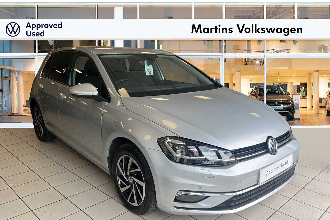 Main listing image - Volkswagen Golf