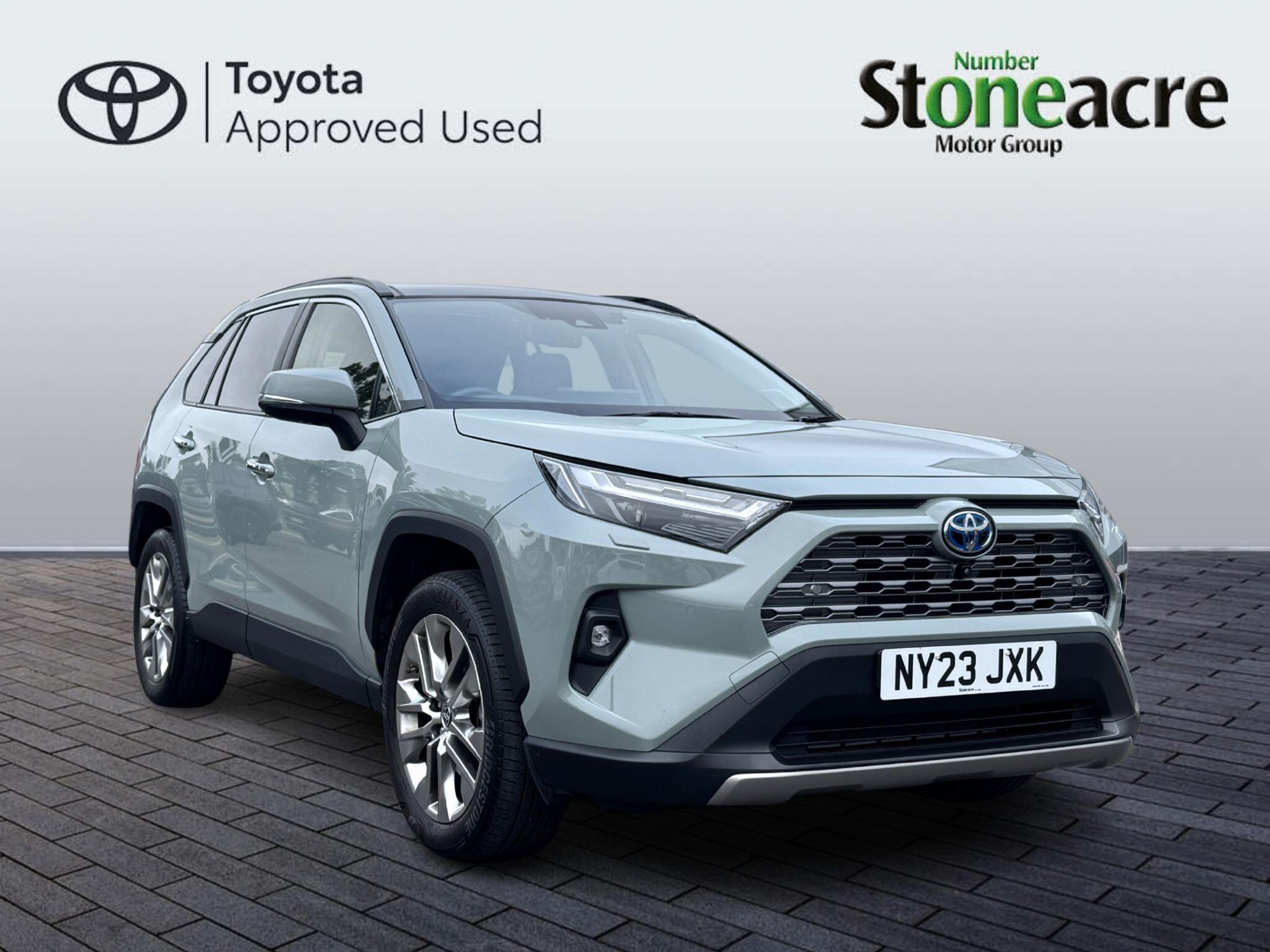 Main listing image - Toyota RAV4