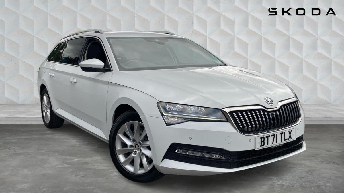 Main listing image - Skoda Superb Estate