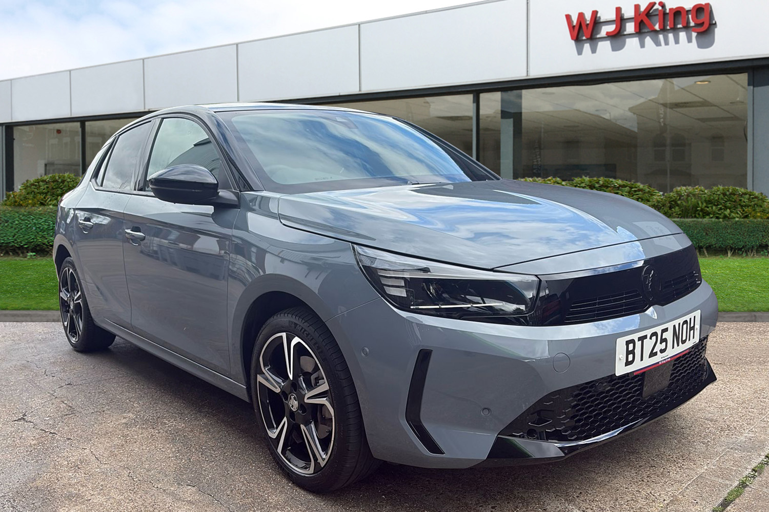 Main listing image - Vauxhall Corsa