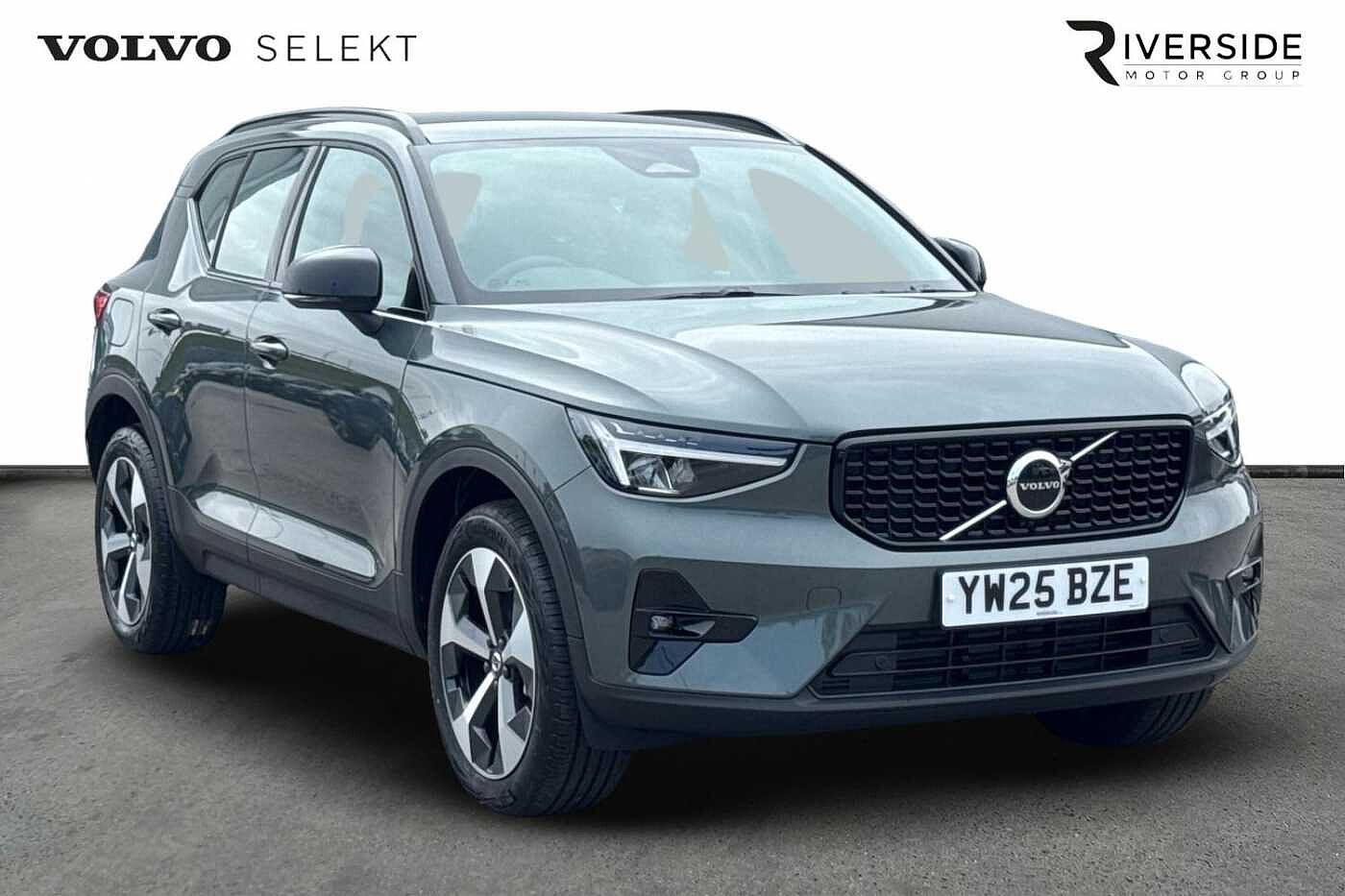 Main listing image - Volvo XC40