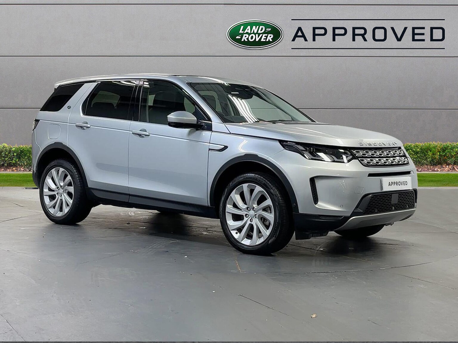 Main listing image - Land Rover Discovery Sport