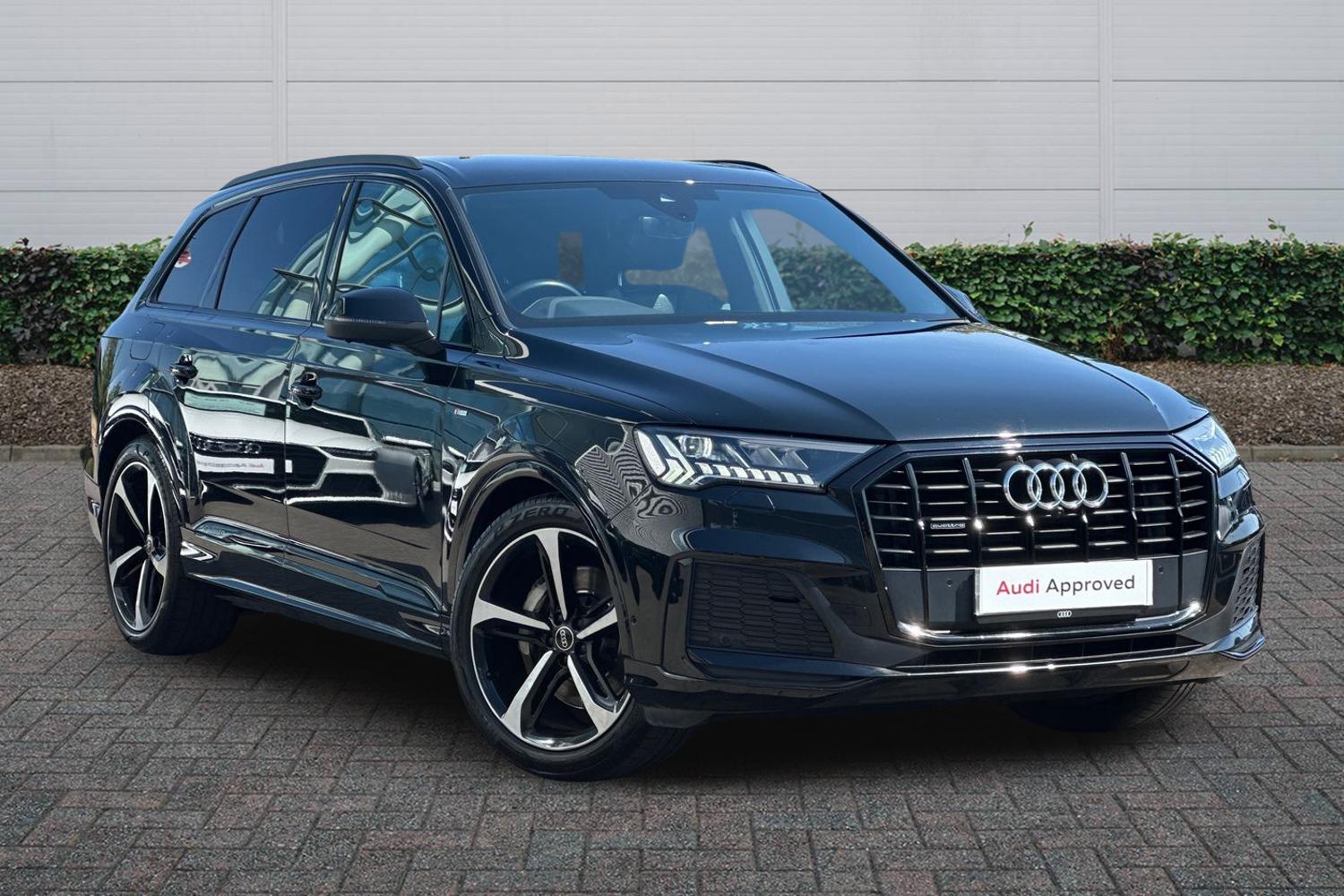 Main listing image - Audi Q7