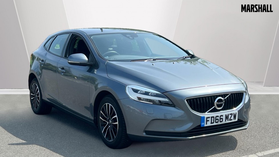 Main listing image - Volvo V40